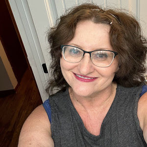 Meet your Posher, Marla